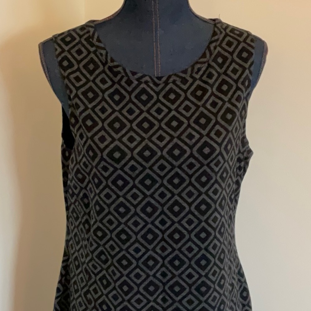 Noir travel dress